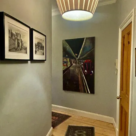 Morningside Two-bedroom Period Victorian Flat Apartment Edinburgh