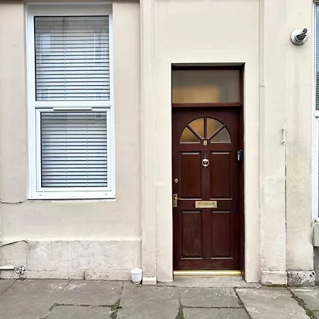 Apartment Bright 2-bed Near Haymarket - Easy Access