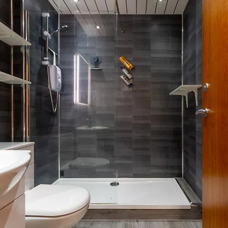 Apartamento Leafy Leith 2bdr Retreat With A Private Balcony