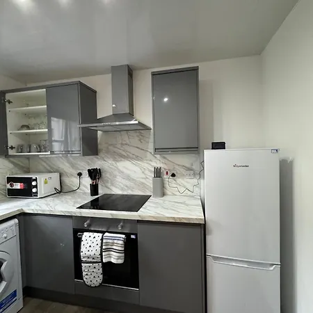 Immaculate Peaceful Retreat Apartment *