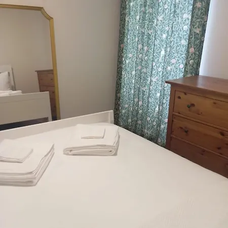 Apartment Luxury 2 Bedroom On Famous Royal Mile Edinburgh