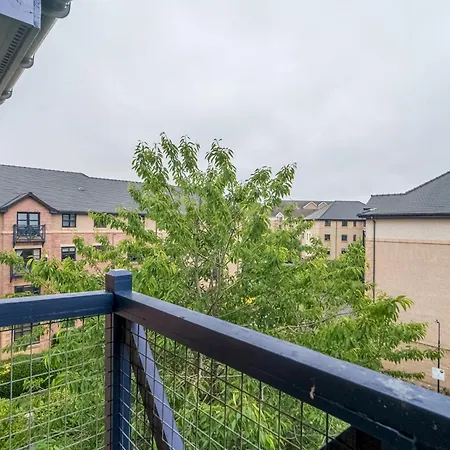 Apartment Cosy Murrayfield Flat - Pass The Keys Edinburgh