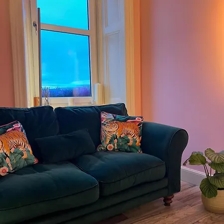 Luxurious In Leith