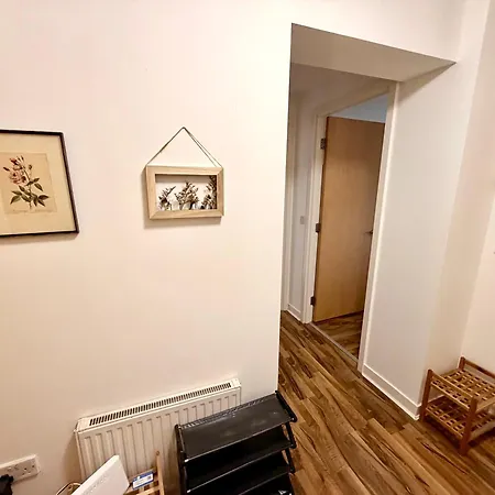 Drybrough - Superfast Wifi - 2br Sleeps 5 Apartment *
