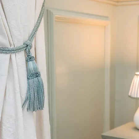 Charming Georgian Flat In The Heart Of - Pass The Keys Apartment Edinburgh