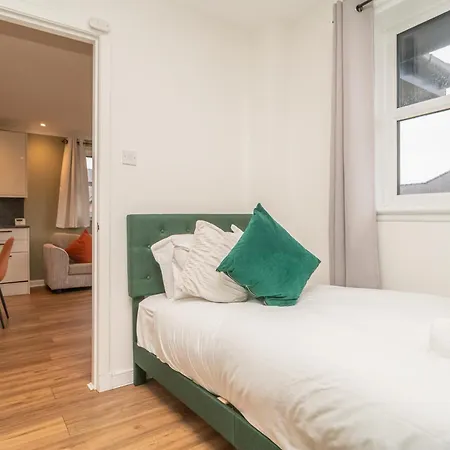 Apartment Cosy Murrayfield Flat - Pass The Keys Edinburgh