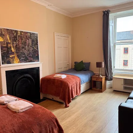 Apartment Pleasance 4 Bedrooms 7 Beds *