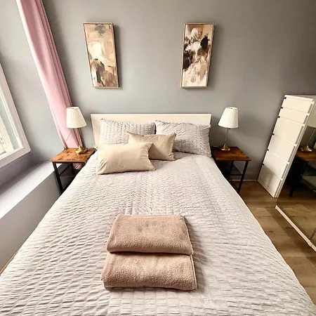 Old Town - Superfast Wifi - 3br Sleeps 7 Apartment *