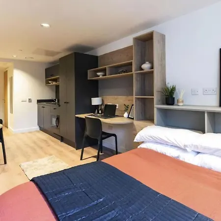 Straits Place In Apartment Edinburgh