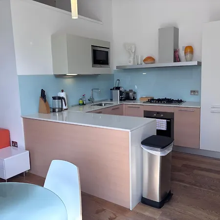 Quartermile Apartment *