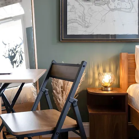 Old Town Launchpad, Sleeps 4, Free Parking