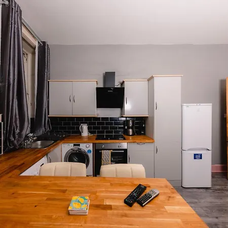 Apartment And Charming Edinburgh
