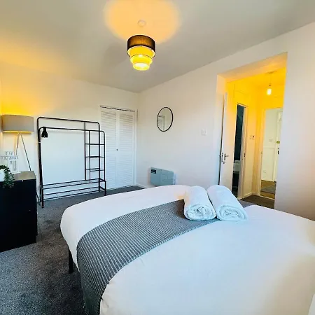 Stylish 3-bed In Leith * エディンバラ