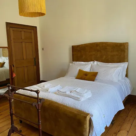 Elegant Main Door, 2 Floor Flat In Historic Leith * Edinburgh