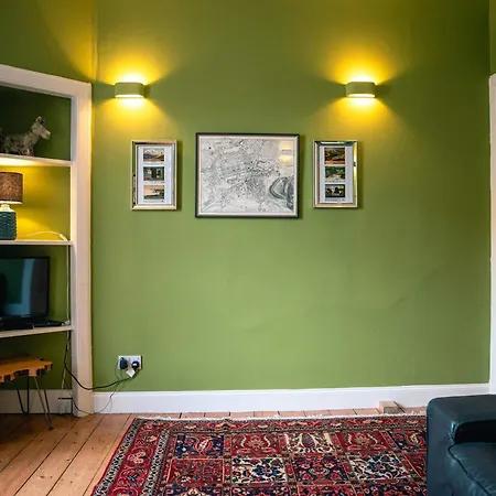 1 Bed Overlooking The Historic Greyfriars Church Apartment Edinburgh