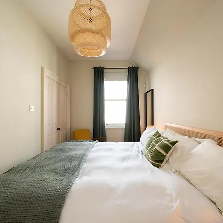 Brewer's Delight In Oasis Apartment