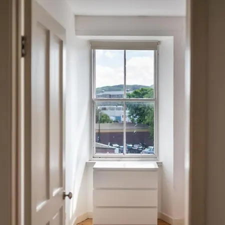 Sunny Flat In Leith With The View Of Arthur's Seat Apartamento Edimburgo