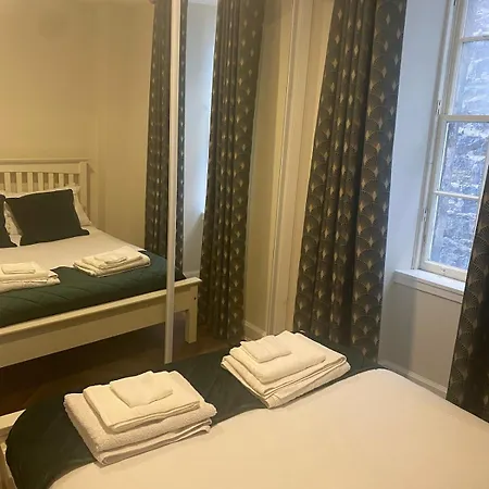 Luxury 2 Bedroom On Famous Royal Mile * Edinburgh