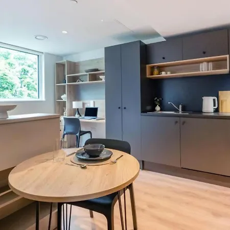 Apartment Straits Place In Edinburgh