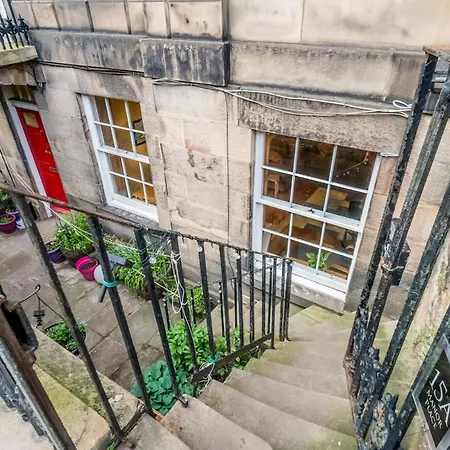 Georgian West End Near Haymarket - Pass The Keys Apartment Edinburgh
