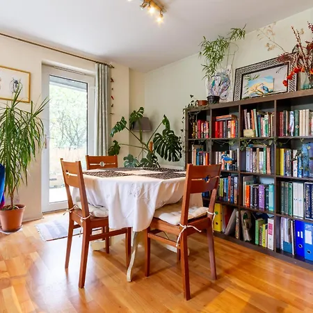 Leafy Leith 2bdr Retreat With A Private Balcony