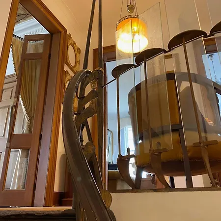 Apartment Elegant Main Door, 2 Floor Flat In Historic Leith *