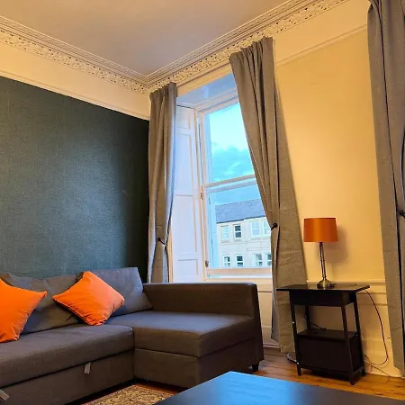 Apartment Pleasance 4 Bedrooms 7 Beds Edinburgh