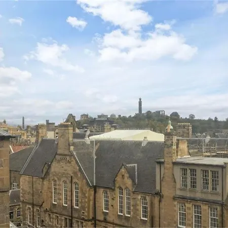Apartment Old Town - Superfast Wifi - 3br Sleeps 7