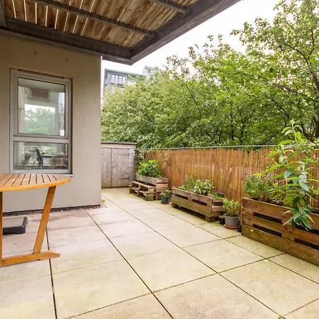 Leafy Leith 2bdr Retreat With A Private Balcony Apartamento
