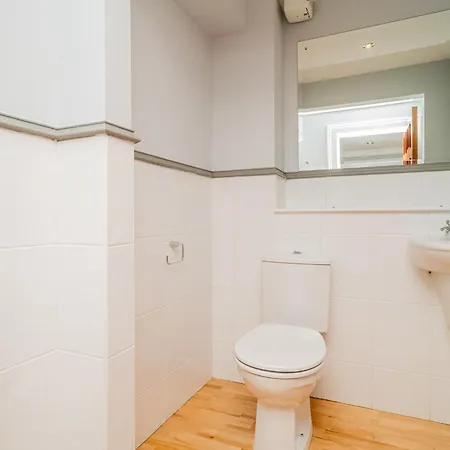 Apartment Stylish Hideaway In - Pass The Keys