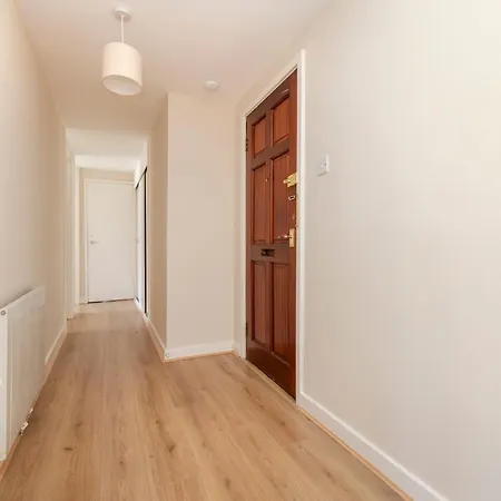 Stylish 2-bedroom In Stockbridge * Edinburgh