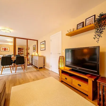 Flaxmill's Sleep 4, 2 Bedrooms, Great Edinburg