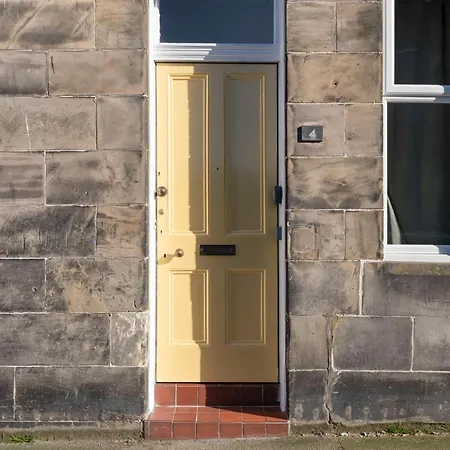 Modern 2 Bedroom Flat In Bonnington Sleeps 6 Lägenhet Edinburg