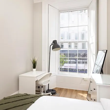 6-bedroom In The Heart Of West End Edimburgo