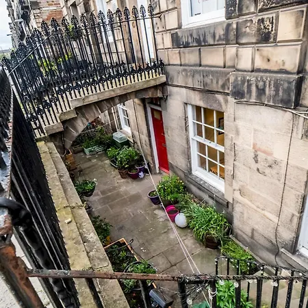 Georgian West End Near Haymarket - Pass The Keys Apartment