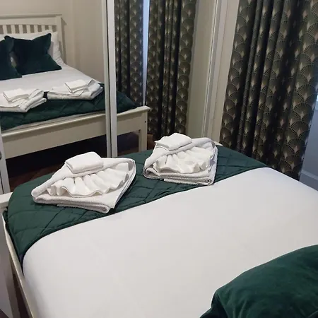 Luxury 2 Bedroom On Famous Royal Mile * Edinburgh