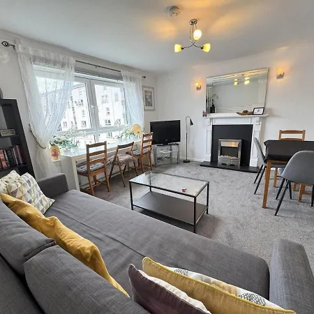 City-centre - Holyrood Apartment