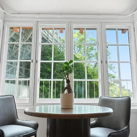 Modern Premium Penthouse Ramsay Gardens * Edinburgh