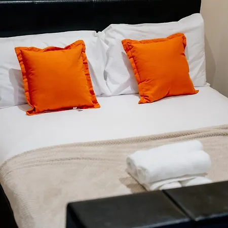 Mcdonalds House 10 Guests 10 Beds 15 Minute Centre Apartamento Edimburgo