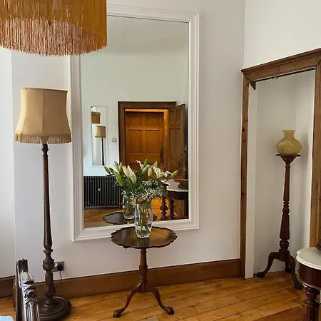Apartment Elegant Main Door, 2 Floor Flat In Historic Leith