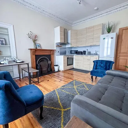 Centre 2br For 4, Mins To Old Town, Fringe Venues & The Meadows Lägenhet Edinburg