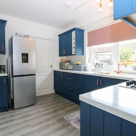 6 Niddrie Marischal Road * إدنبرة
