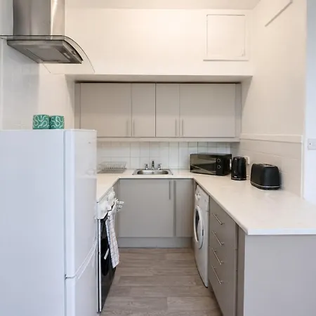 Charming 1 Bdr In - Sleeps 3 - Free Parking Ferienhaus Edinburgh