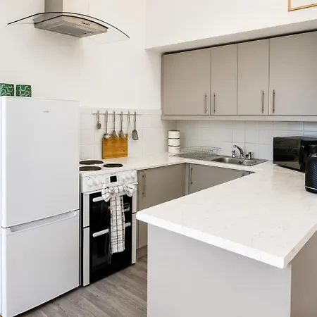 Charming 1 Bdr In - Sleeps 3 - Free Parking Ferienhaus Edinburgh
