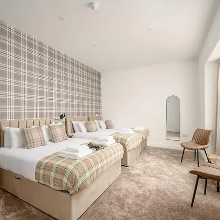 Newsome - Private Bedrooms - Gilmerton, 3*