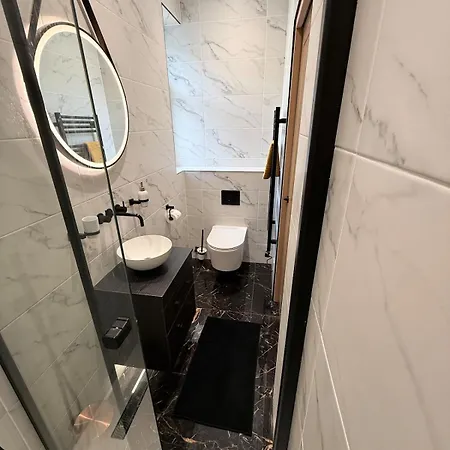 Ground Floor House, Sleeps 6, Close To Meadows 別荘