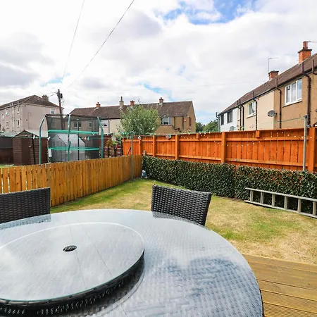 6 Niddrie Marischal Road بيت للعطل