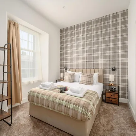 Newsome - Private Bedrooms - Gilmerton, Gasthof