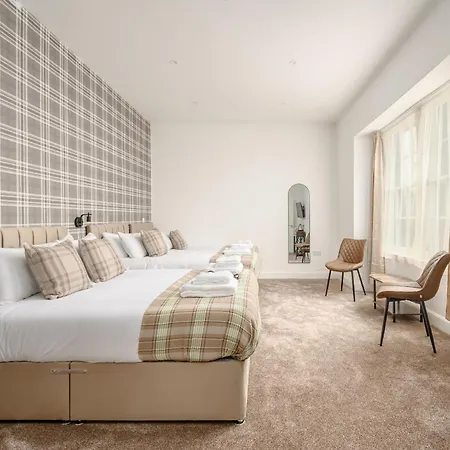 Newsome - Private Bedrooms - Gilmerton,