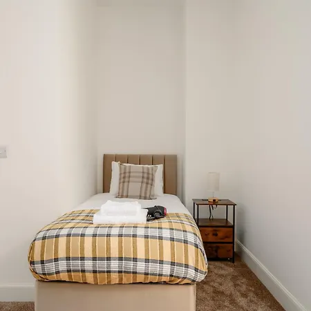 Newsome - Private Bedrooms - Gilmerton, Gasthof